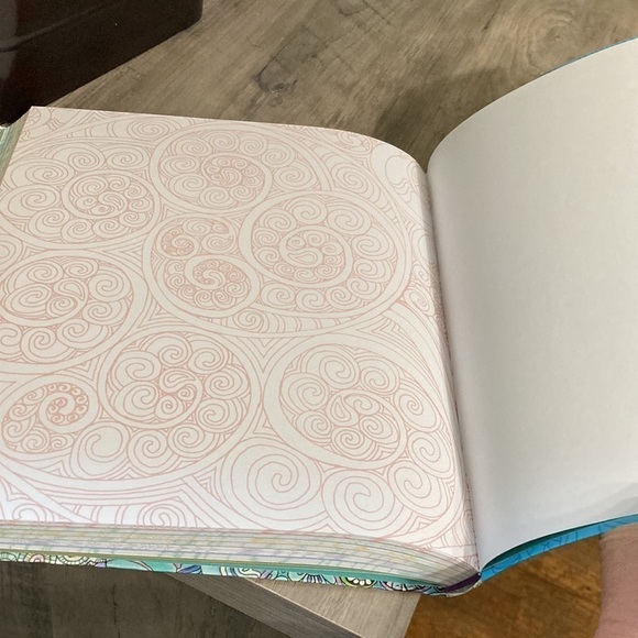 COLOR ME CALM 100 COLORING TEMPLATES FOR MEDITATION & RELAXATION - Picture 6 of 15